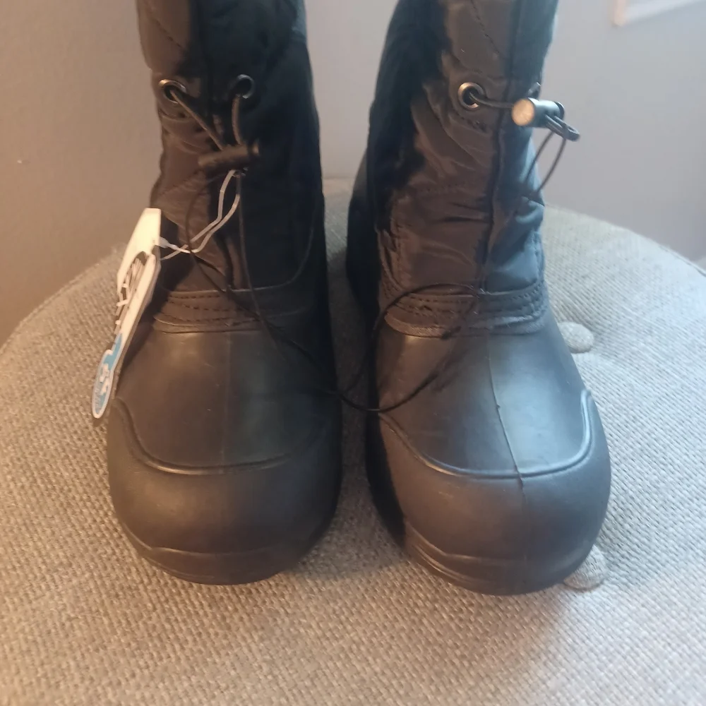 Time And Tru Blk Quilted Snow Boots Sz 6